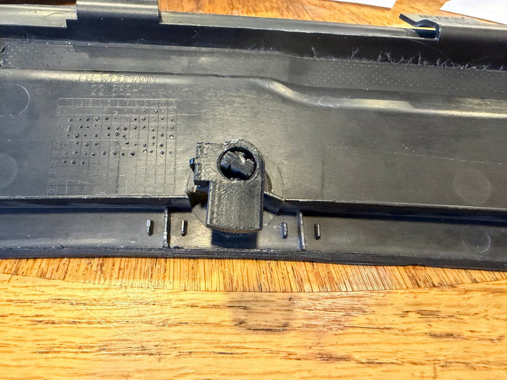 B5 Windshield Cowl Refurb Kit