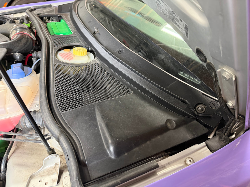 Audi B5 Windshield Cowl