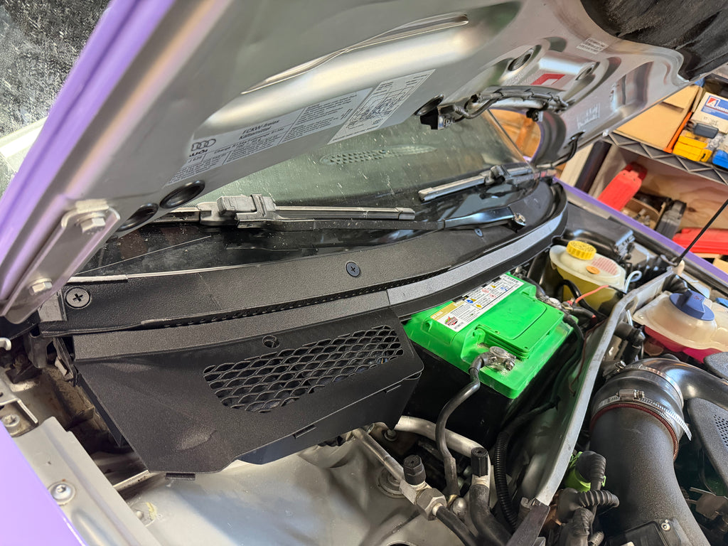 Audi B5 Windshield Cowl