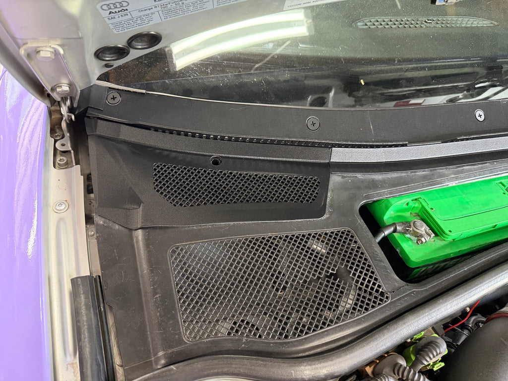 Audi B5 Windshield Cowl