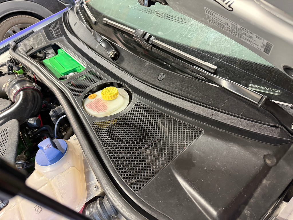 Audi B5 Windshield Cowl