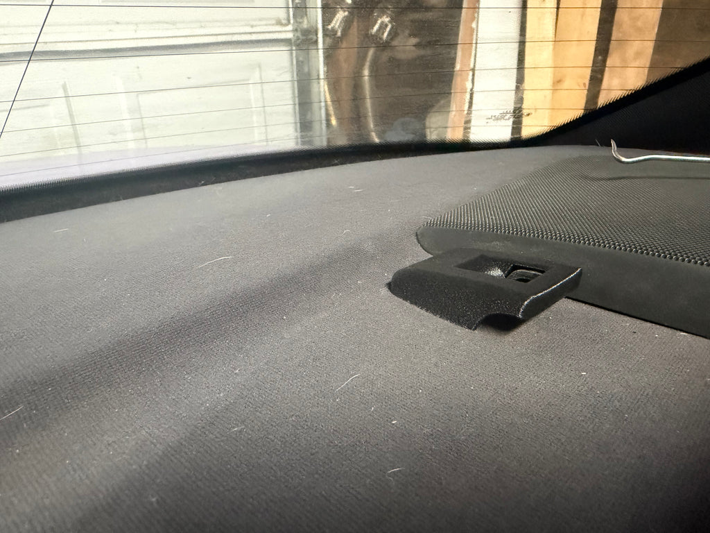 Audi B5 rear shelf anchor covers (3)