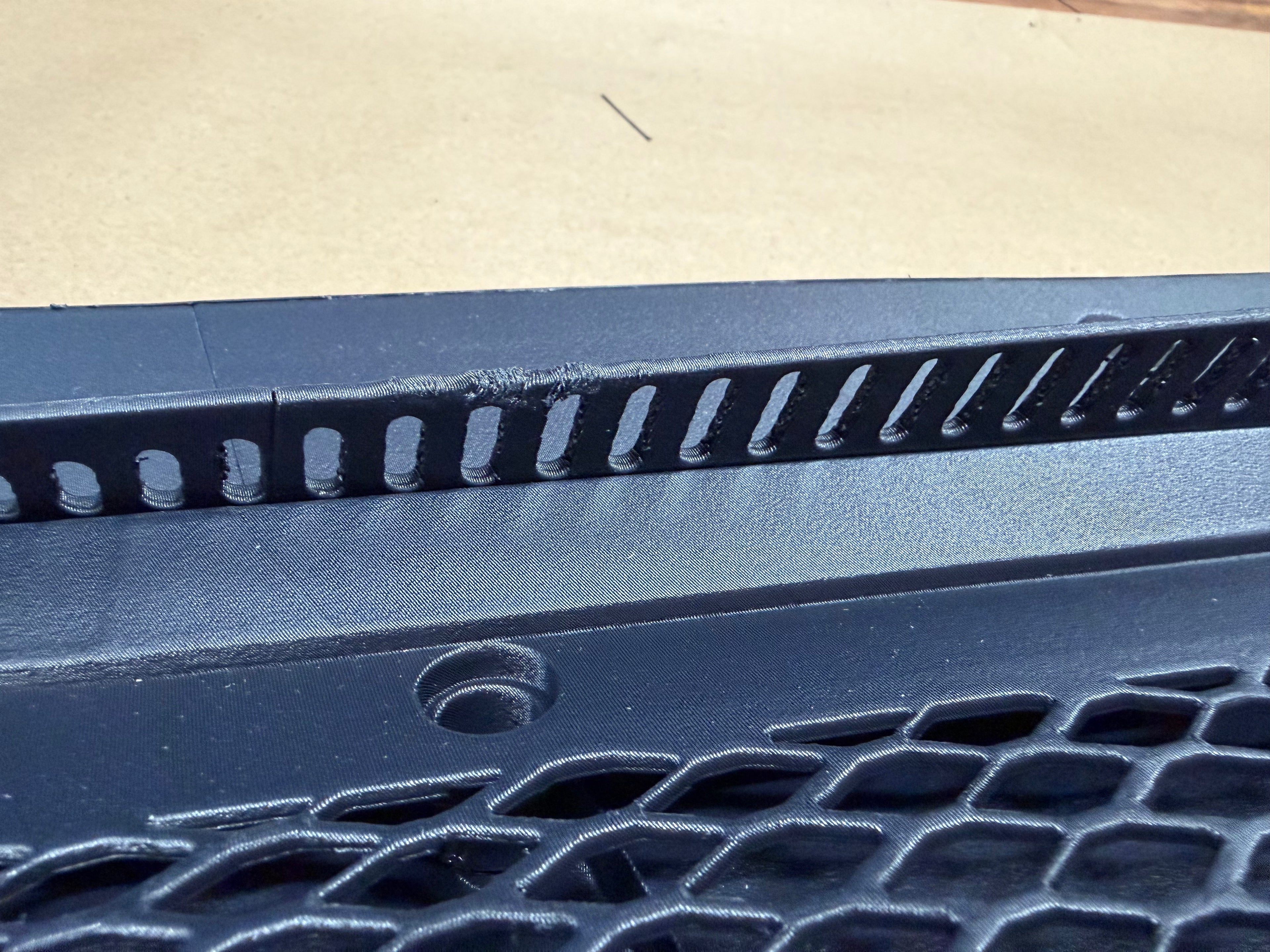 Audi B5 Windshield Cowl *B-Stock*