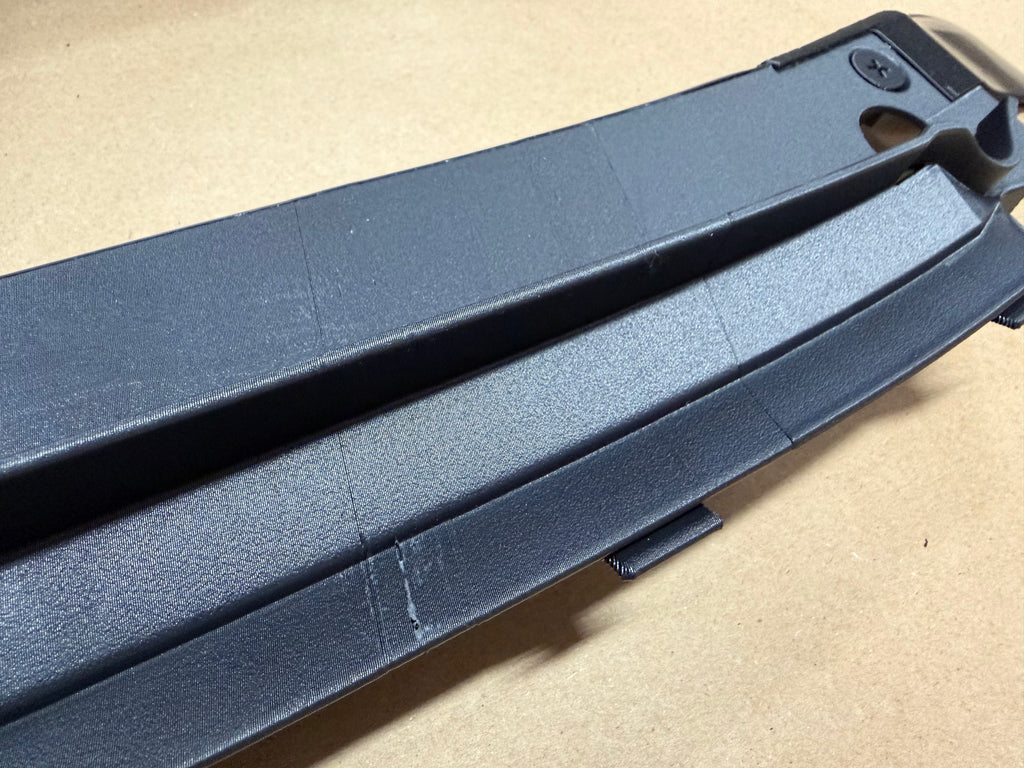 Audi B5 Windshield Cowl *B-Stock*
