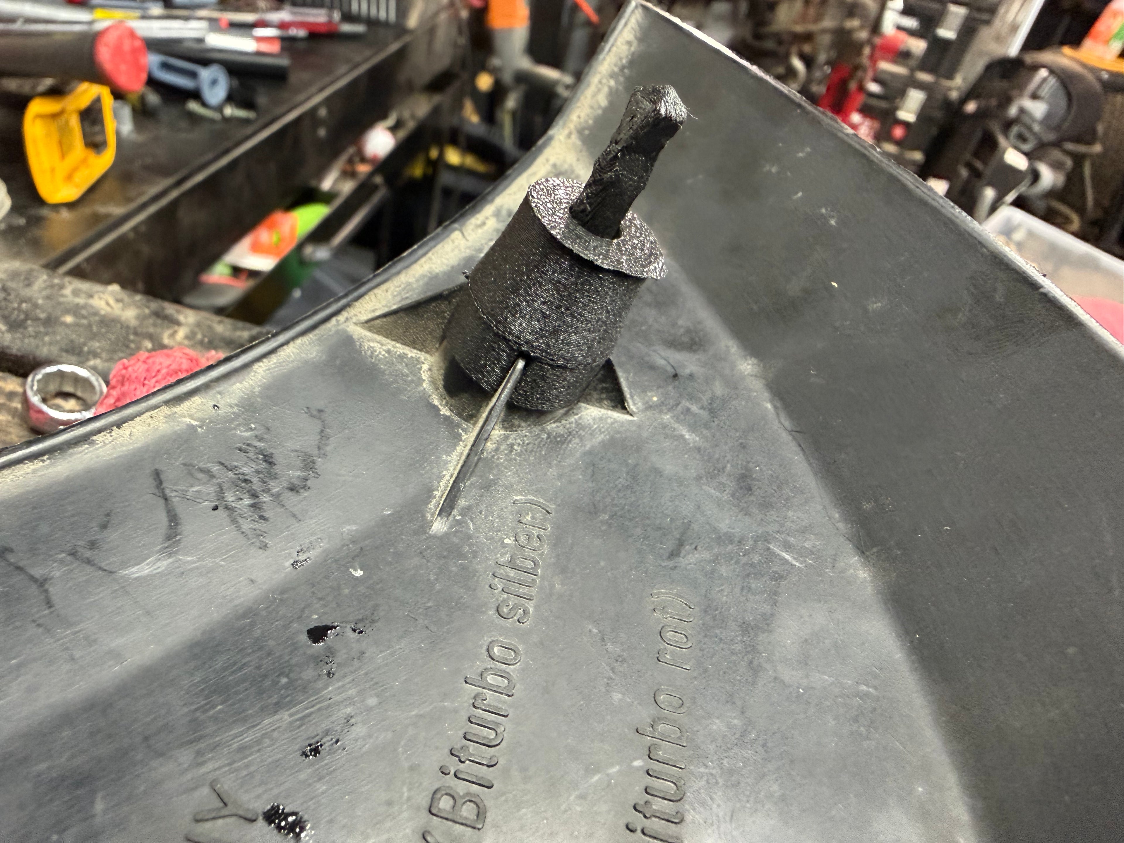 Engine cover riser kit