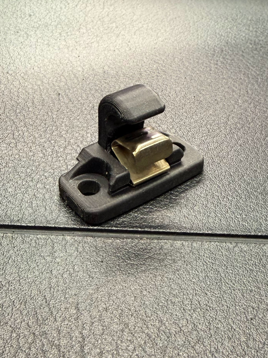 B5 Sun Visor Clip